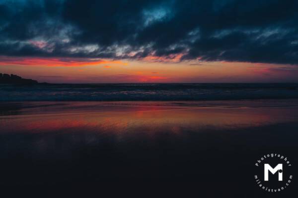 Red colorful sunrise at the ocean