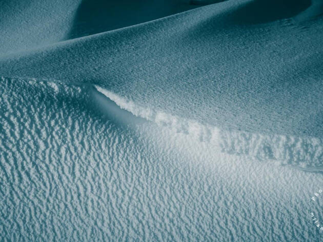 Detail snow cut view