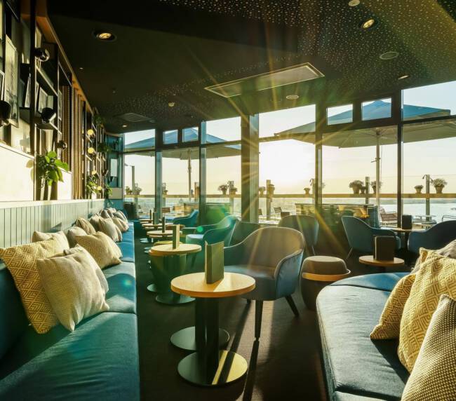 Sunshine from the outside into the bar